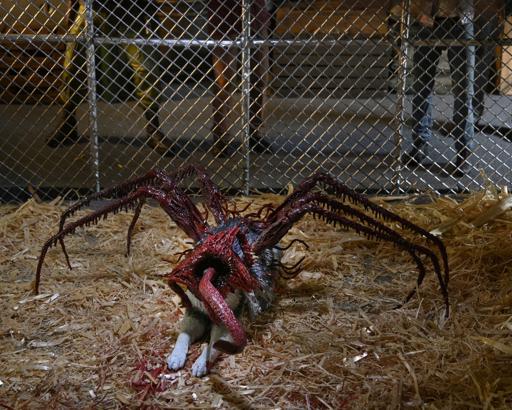 「遊星からの物体X The Thing/ 物体X ドッグ・シング デラックス アルティメット
7インチ アクションフィギュア」