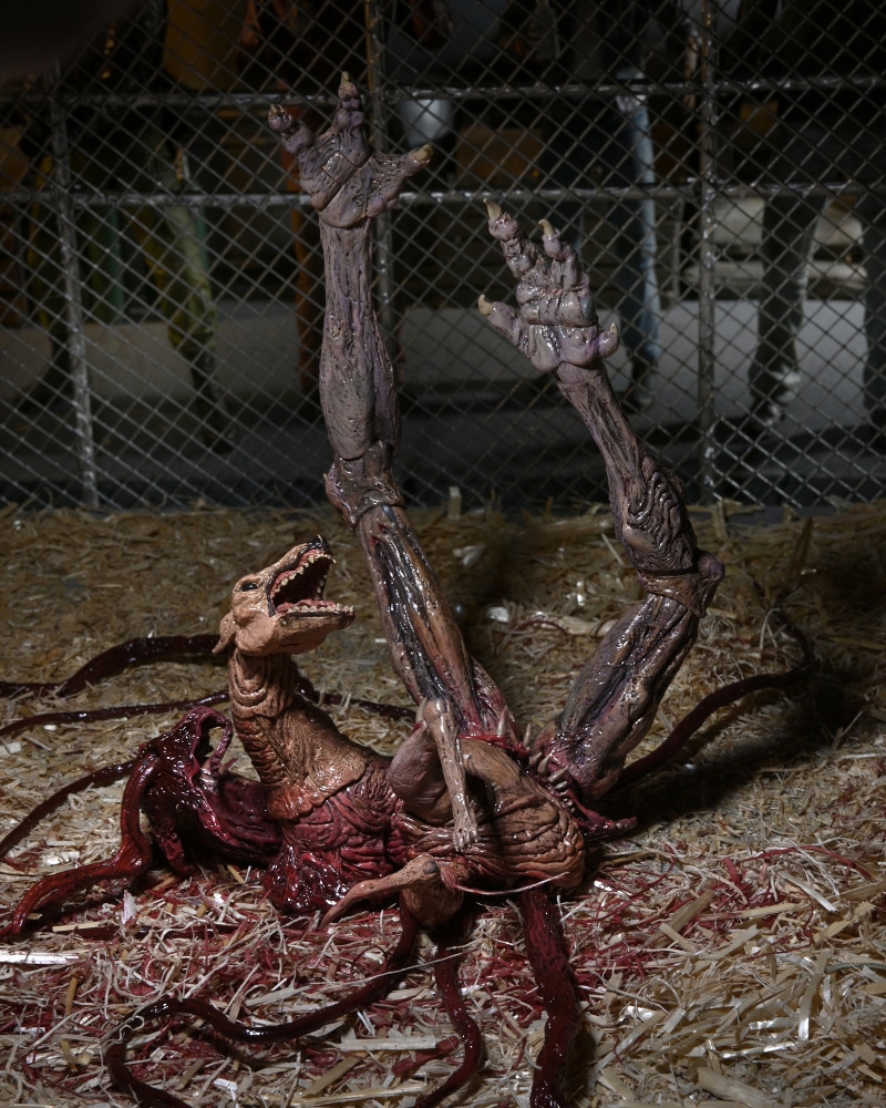 「遊星からの物体X The Thing/ 物体X ドッグ・シング デラックス アルティメット
7インチ アクションフィギュア」