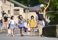 「こちらあみ子」場面写真 (c)2022「こちらあみ子」フィルムパートナーズ