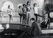 「経営学入門 ネオン太平記」場面写真 (c)日活