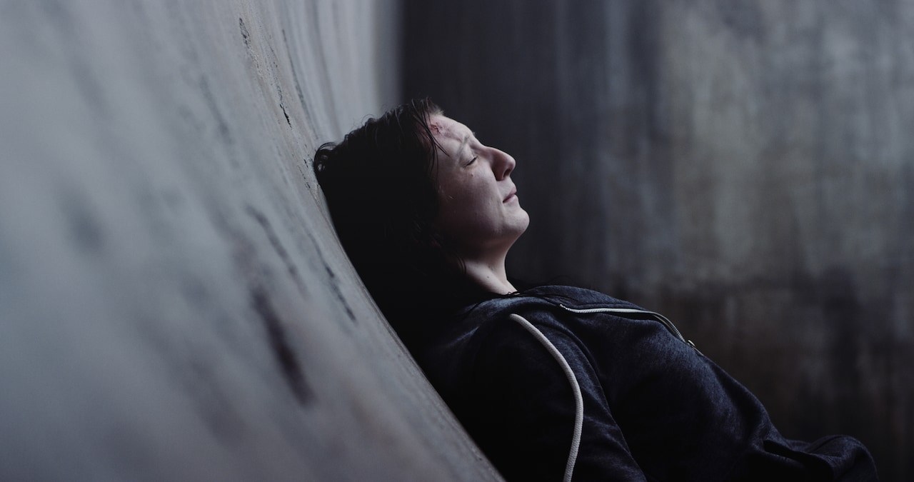 「Curve」場面写真