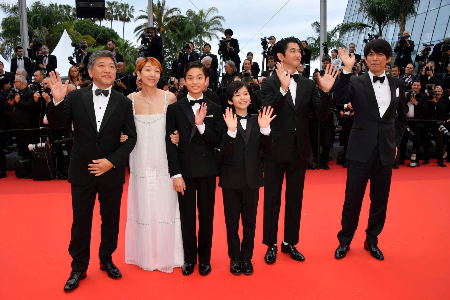 「怪物」第76回カンヌ国際映画祭レッドカーペットの様子。