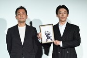 「岸辺露伴 ルーヴルへ行く」先行上映会の様子。左から渡辺一貴、高橋一生。
