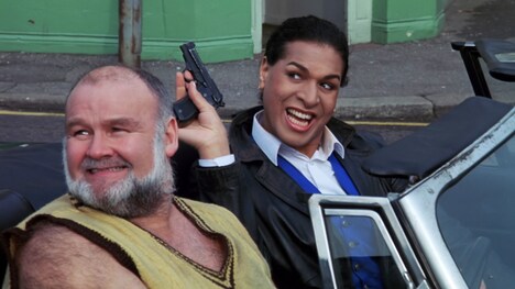 「金持を喰いちぎれ」場面写真