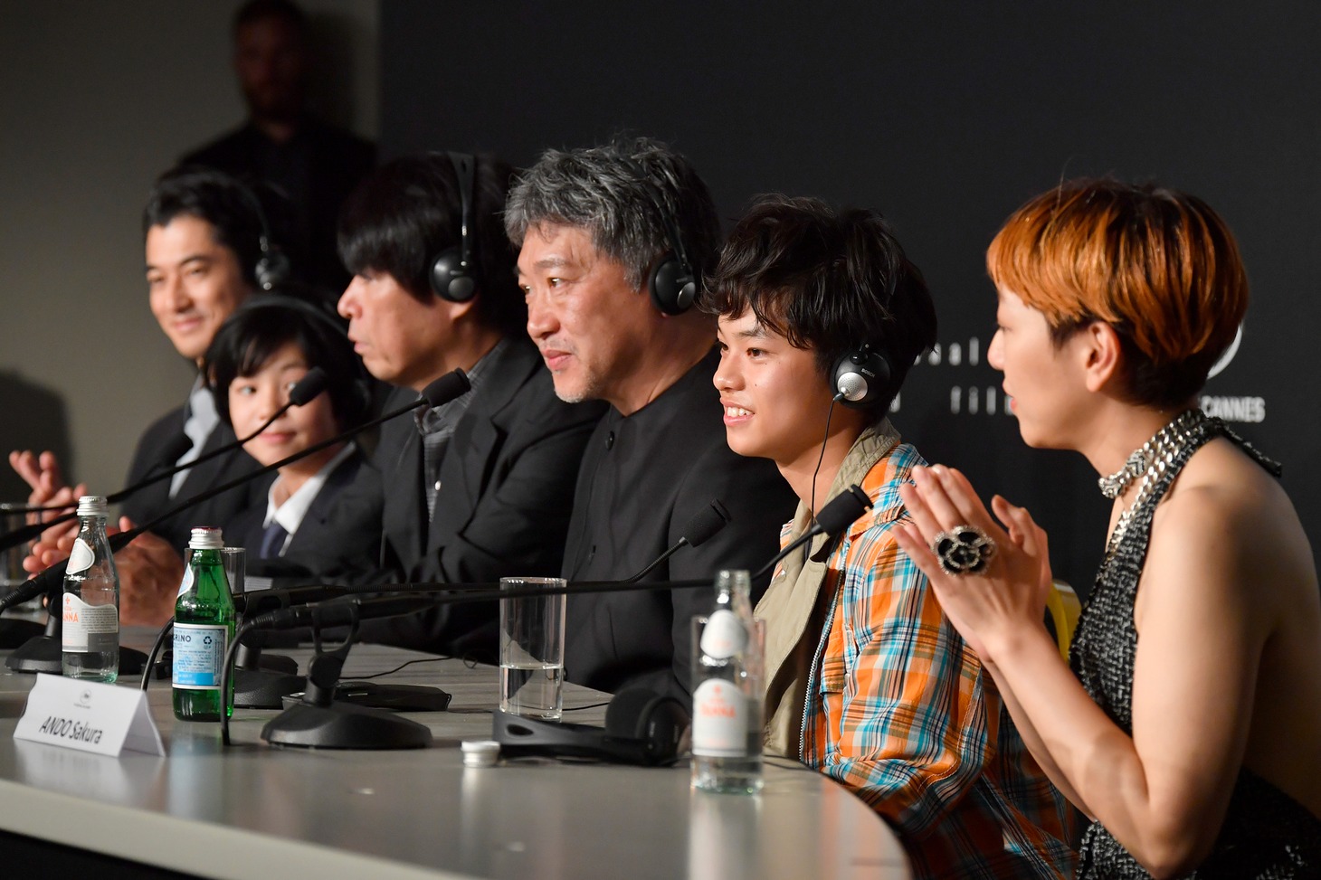 「怪物」第76回カンヌ国際映画祭公式会見の様子。