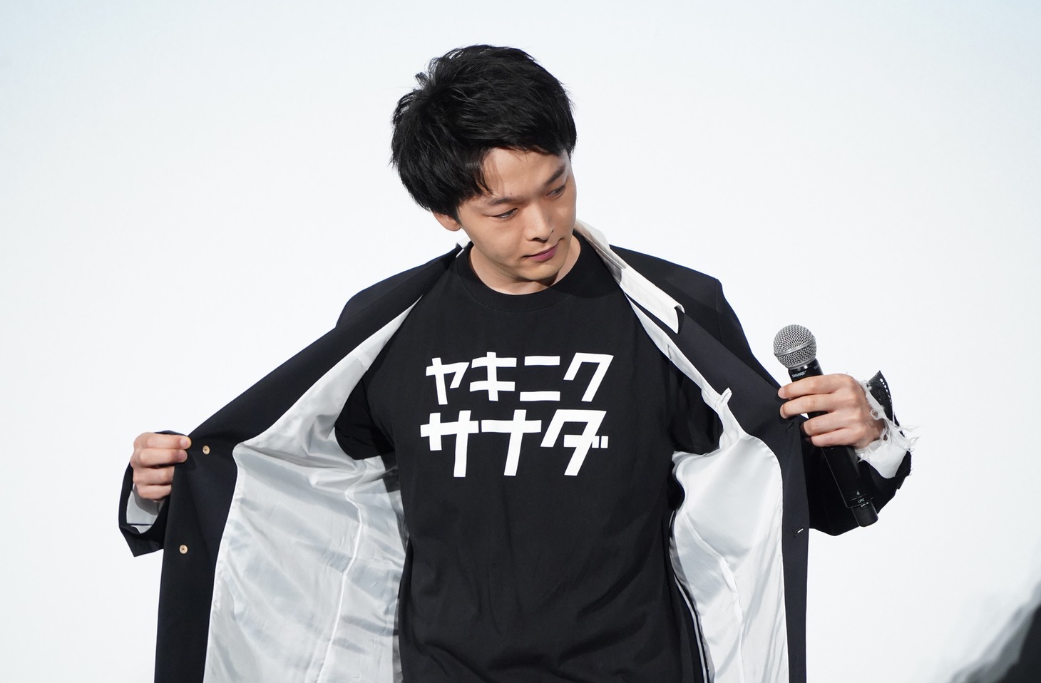 中村倫也