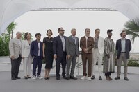 「インディ・ジョーンズと運命のダイヤル」フォトコールの様子。