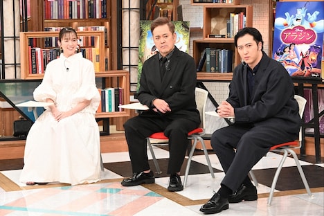 左から佐藤栞里、有田哲平、尾上松也。