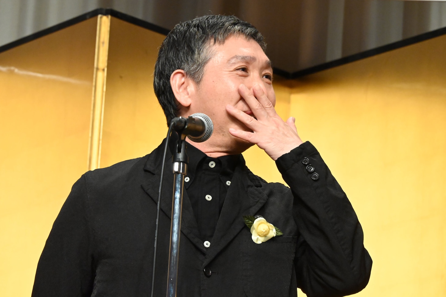 梶原善