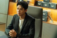 中国ドラマ「沈睡花園 シークレット・メモリーズ」より、ゴン・ジュン演じる林深。