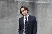 ドラマ「春は短し恋せよ男子。」より、佐藤流司演じる米田。
