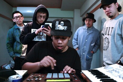 「THE COCKPIT」場面写真 (c)Aichi Arts Center, MIYAKE Sho