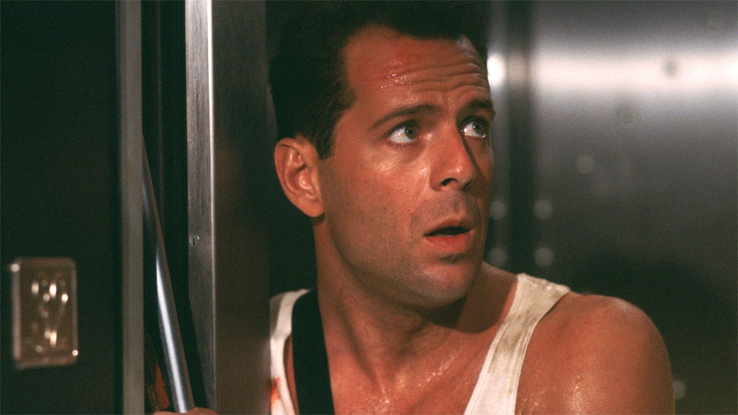 「ダイ・ハード」場面写真 (c)1988 Twentieth Century Fox Film Corporation. All rights reserved.