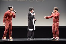 左からこがけん、細谷佳正、藤本敏史。