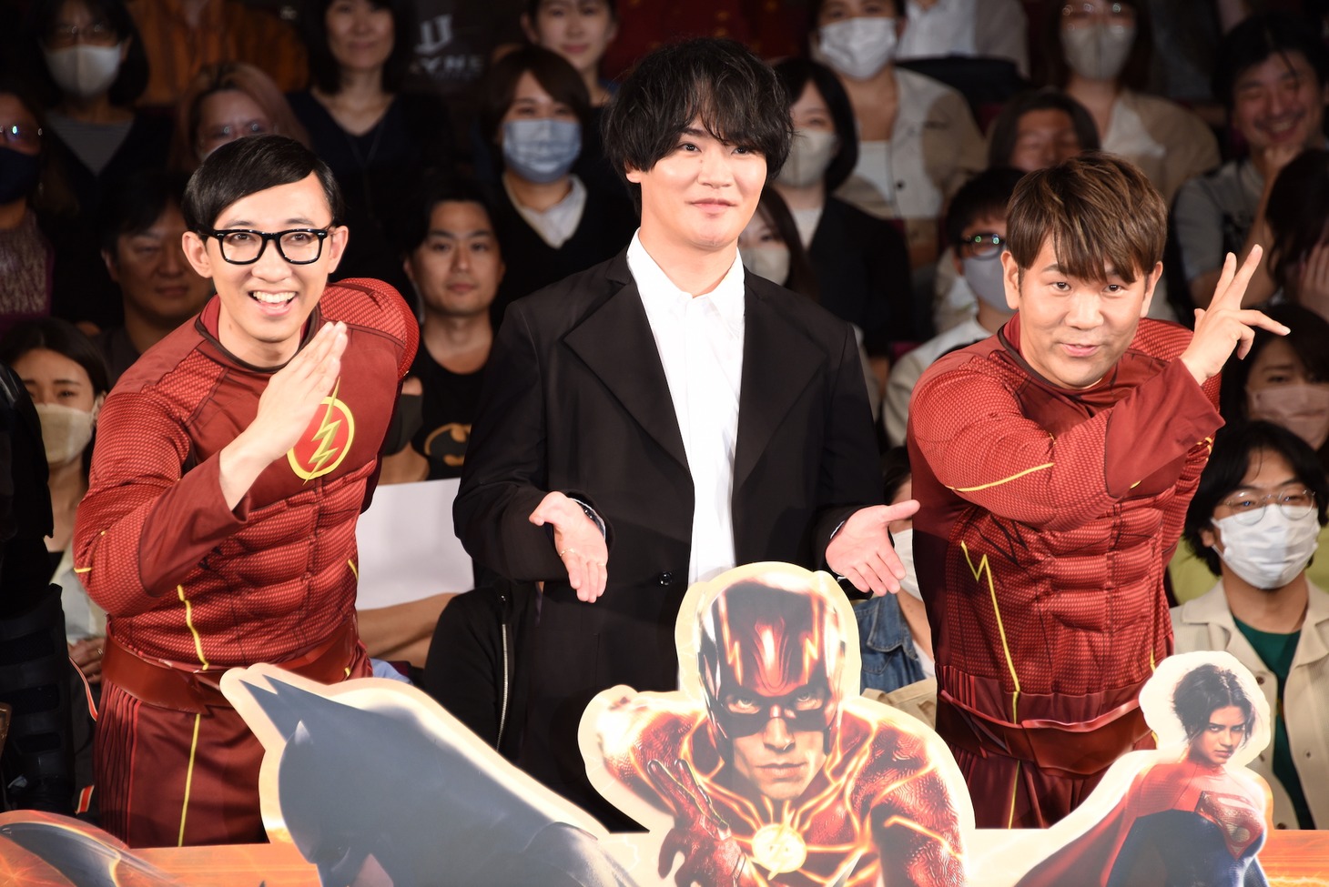 左からこがけん、細谷佳正、藤本敏史。
