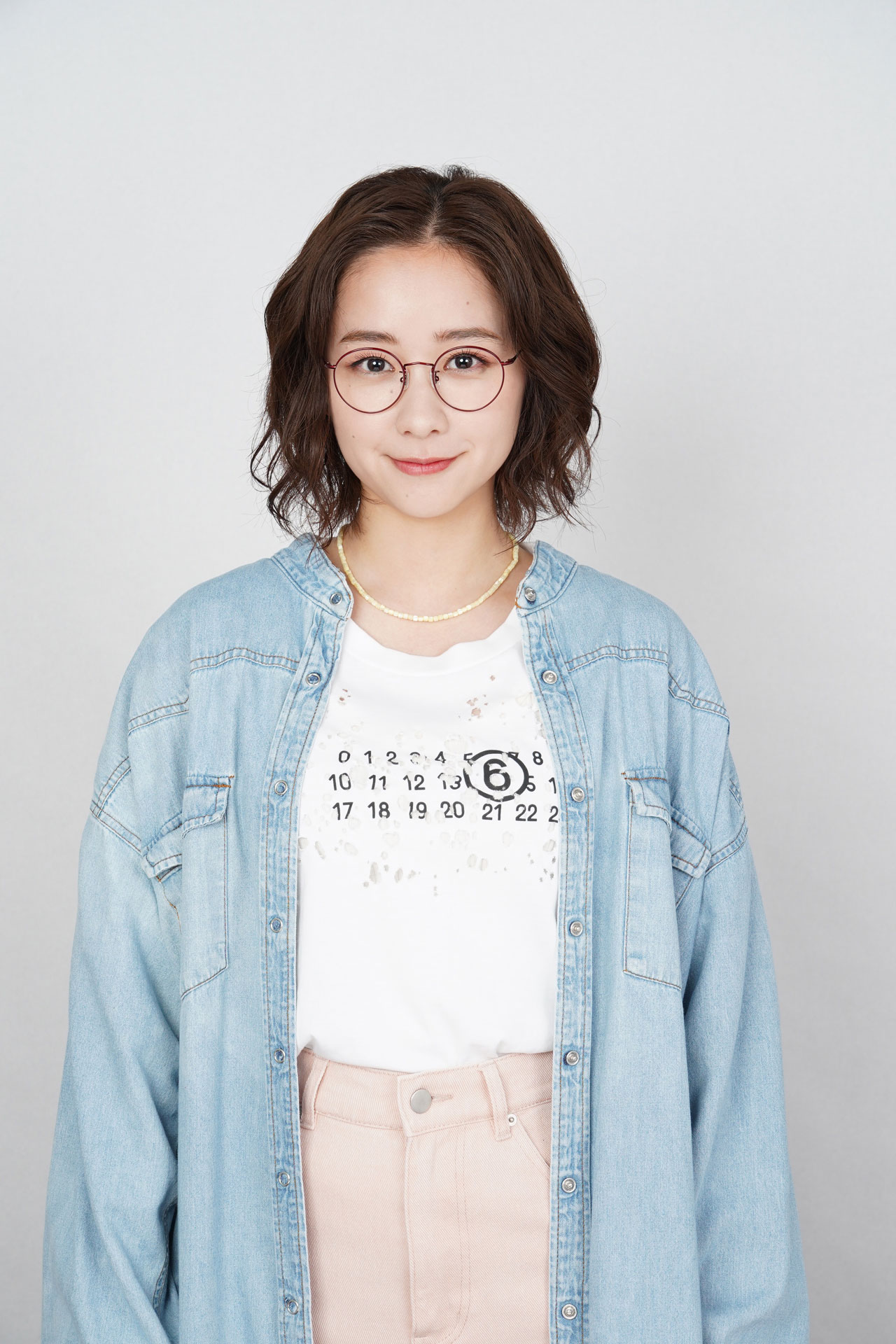 三宅咲役の堀田真由。