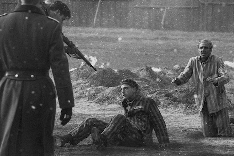 「アウシュヴィッツの生還者」新場面写真