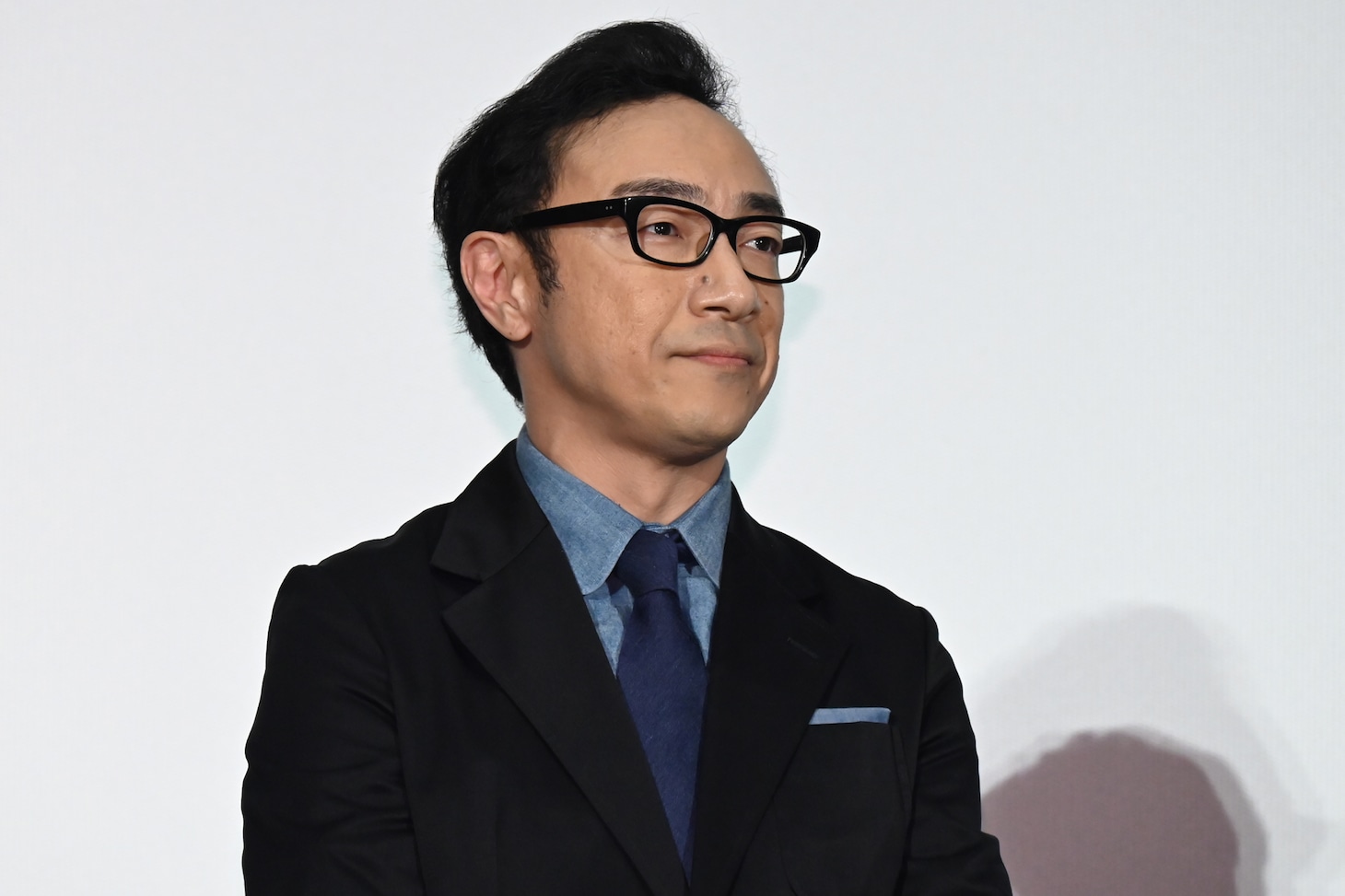 角田晃広