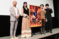 「美男ペコパンと悪魔」公開記念舞台挨拶の様子。左から松田圭太、下尾みう、阿久津仁愛、けいちゃん。