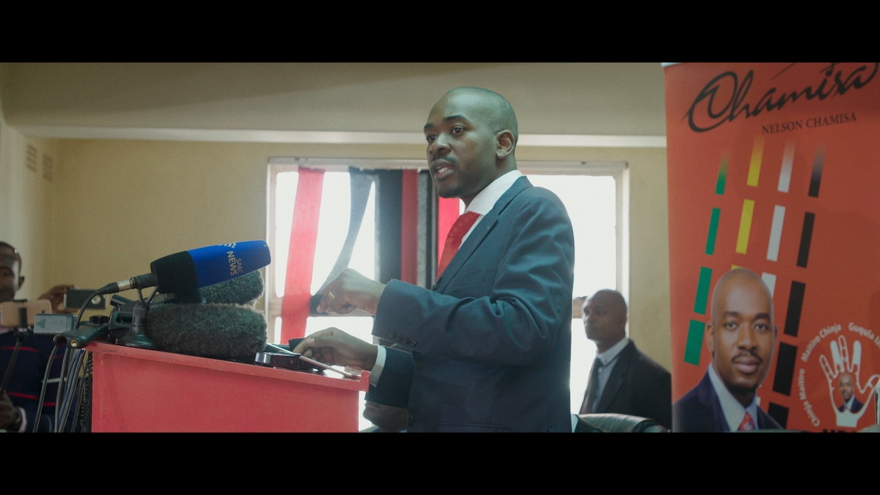 ジンバブエの国民が求めるのは変化、野党党首が腐敗政治に挑む「プレジデント」特報