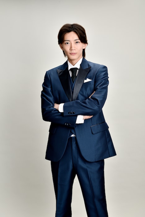 城咲真を演じる長妻怜央。