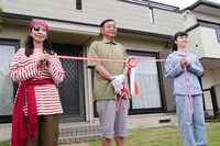 「世にも奇妙な物語'23 夏の特別編」より「小林家ワンダーランド」場面写真。