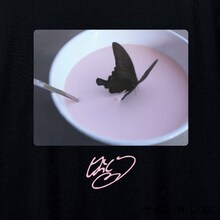 はっとりコラボTシャツの背面デザイン（イメージ）。