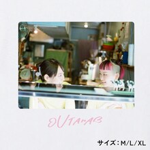 詩羽コラボTシャツの背面デザイン（イメージ）。