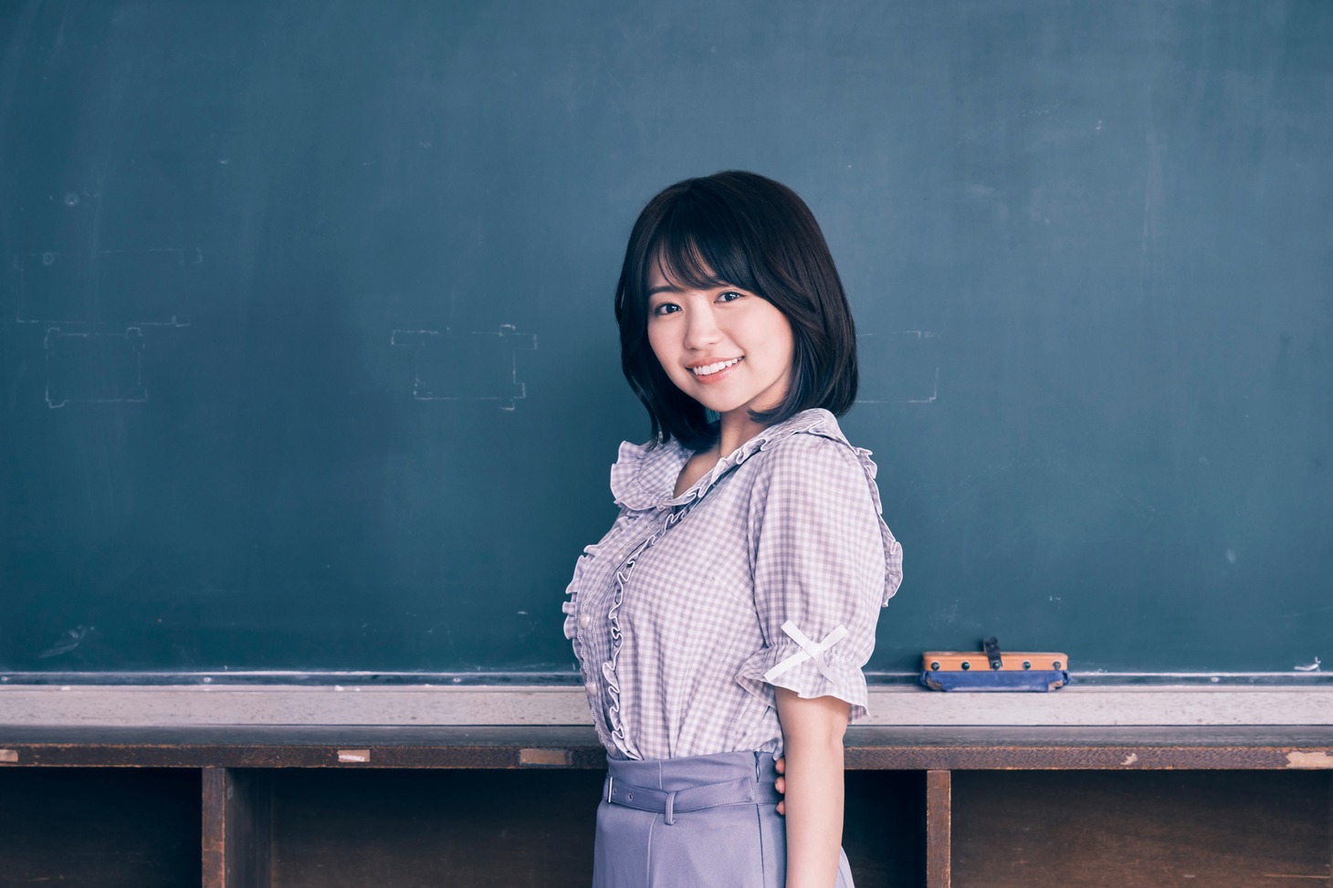 雨宮鈴子役の大原優乃。