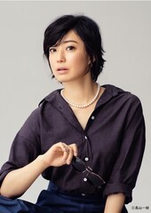 菅野美穂主演で「ゆりあ先生の赤い糸」ドラマ化、夫の介護も愛人との同居も乗り越える
