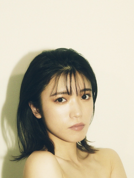 早苗を演じる美山加恋。