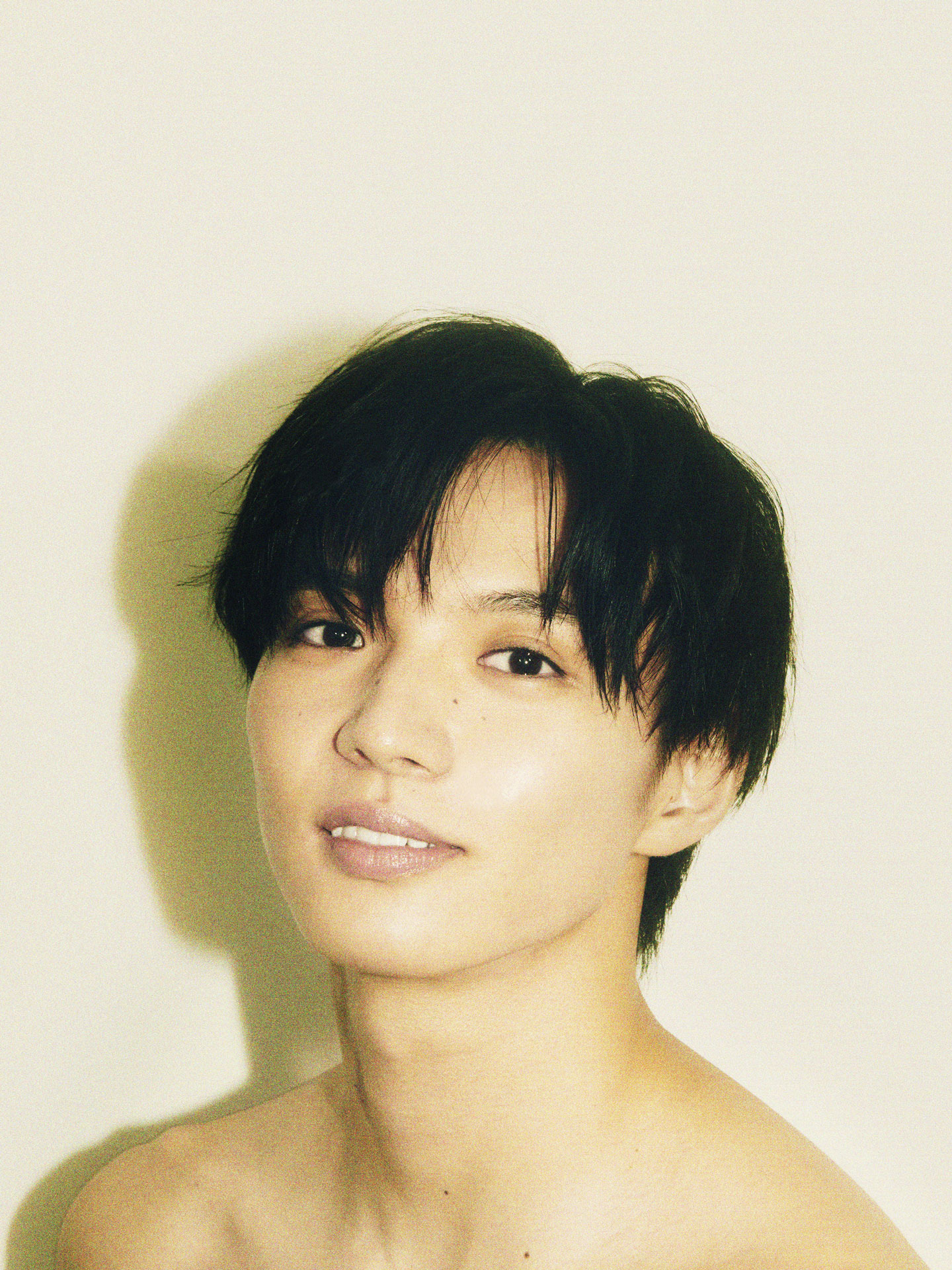 康祐を演じる佐藤大樹。