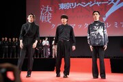左から眞栄田郷敦、間宮祥太朗、清水尋也。
