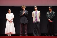 左から今田美桜、山田裕貴、北村匠海、吉沢亮。