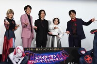 「スパイダーマン：アクロス・ザ・スパイダーバース」舞台挨拶の様子。
