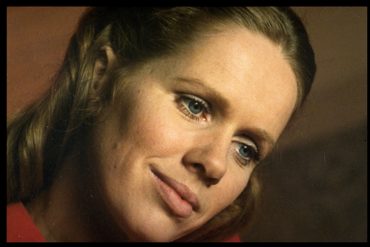 「鏡の中の女」場面写真 (c)1975 CINEMATOGRAPH AB. ALL RIGHTS RESERVED.
