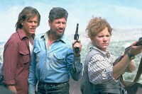 ケヴィン・ベーコン、フレッド・ウォードが共演した「トレマーズ」。(c)1990 Universal City Studios, Inc. All
Rights Reserved.