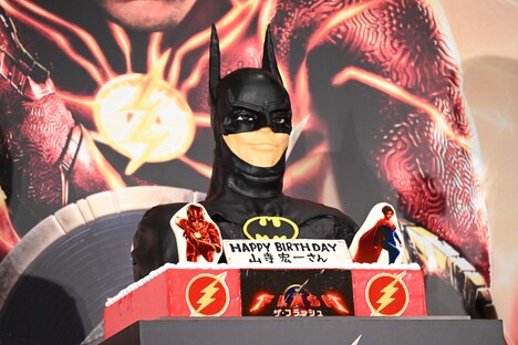 バットマンのケーキ。