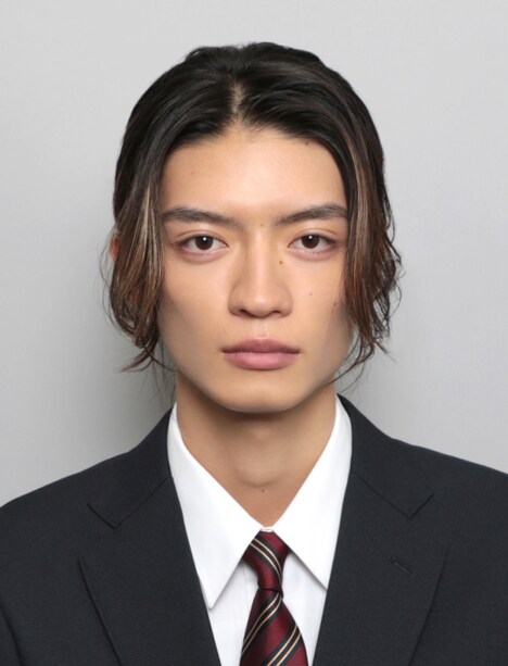 木下幹太役の杢代和人。