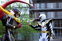 「爆竜戦隊アバレンジャー20th 許されざるアバレ」新場面写真