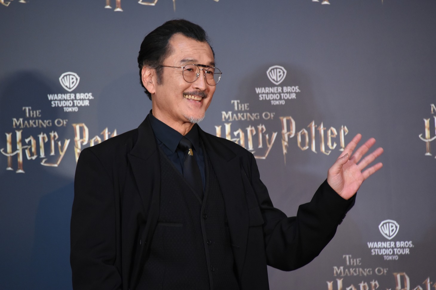 吉田鋼太郎