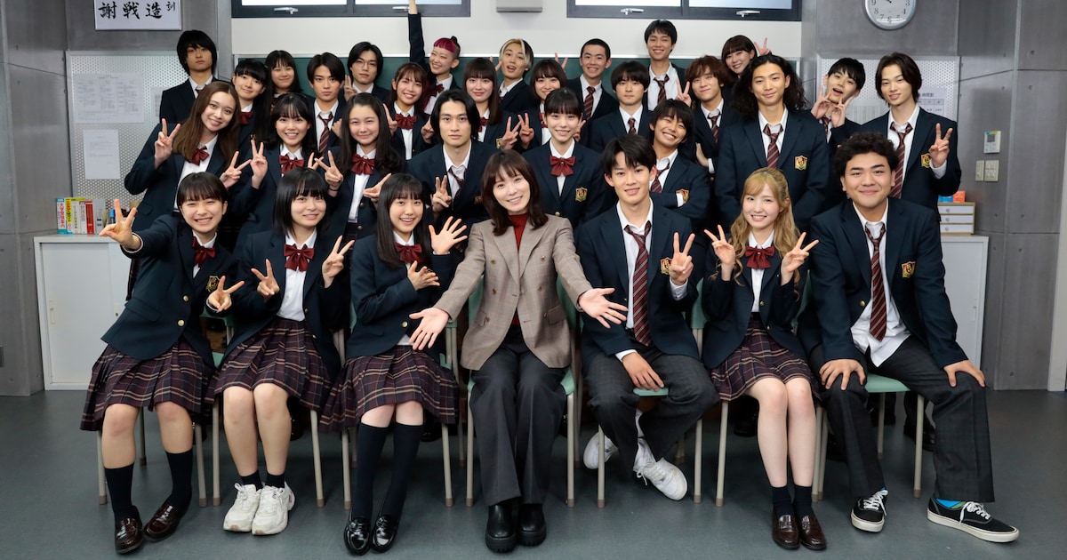 松岡茉優主演ドラマ「最高の教師」芦田愛菜・奥平大兼ら生徒30名がクランクイン(コメントあり) - 映画ナタリー