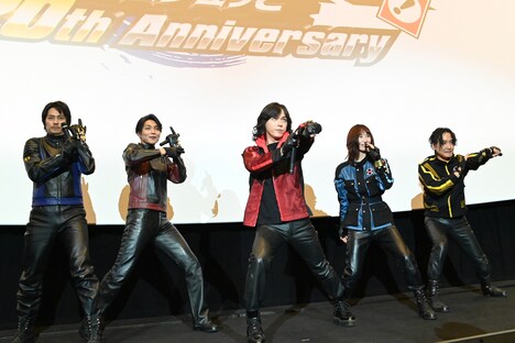 左から姜暢雄、白川裕二郎、塩谷瞬、長澤奈央、山本康平。