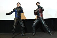 左から姜暢雄、白川裕二郎。