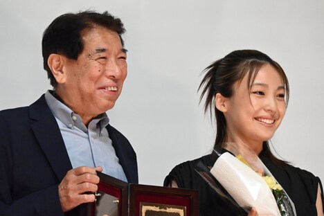 左から木全純治、芋生悠。