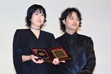 左から影山祐子、原田喧太。