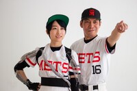 左から森山みつき演じる水原夏子、藤田健彦演じる重野。