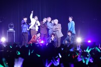 超特急によるスペシャルライブの様子。