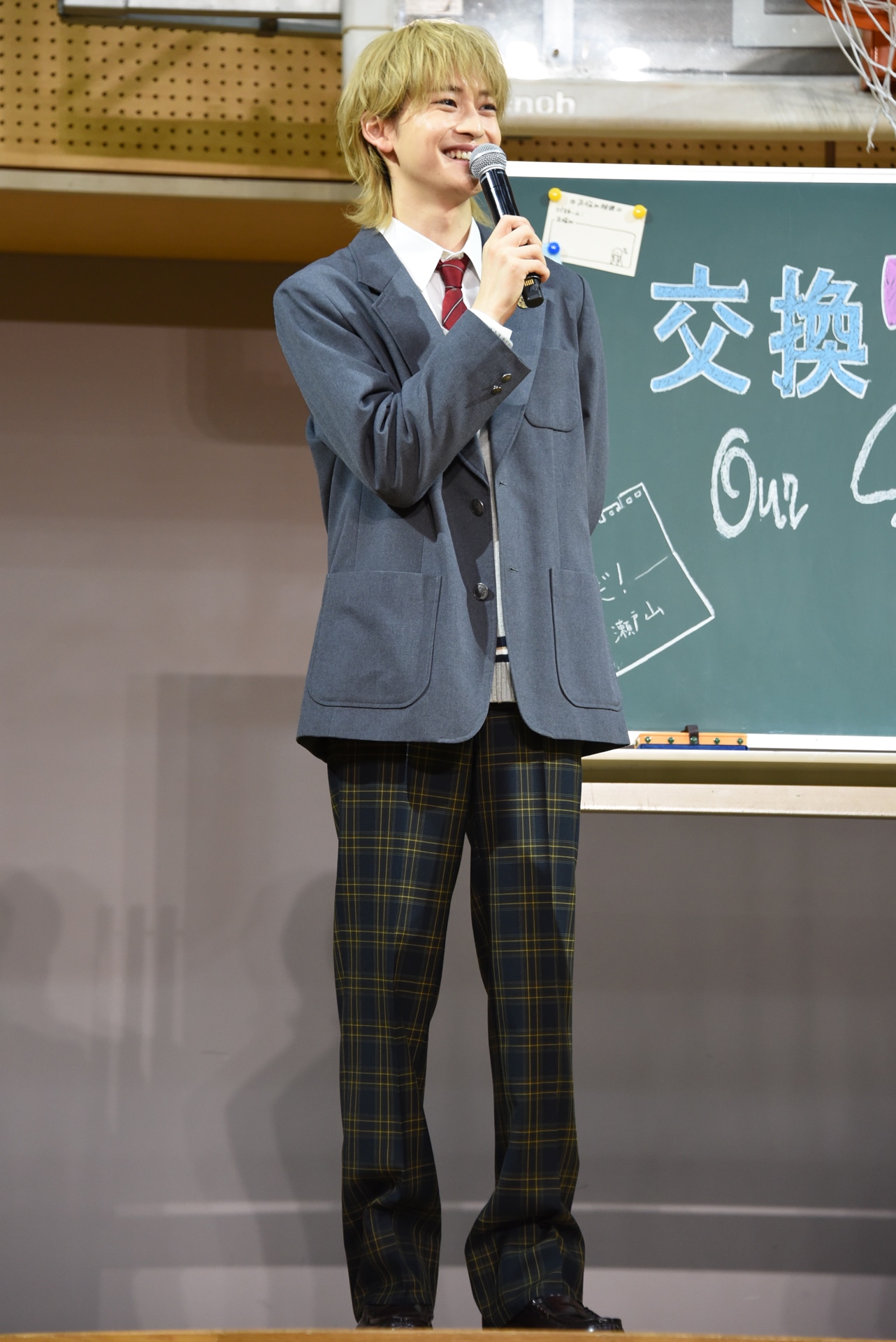 高橋文哉