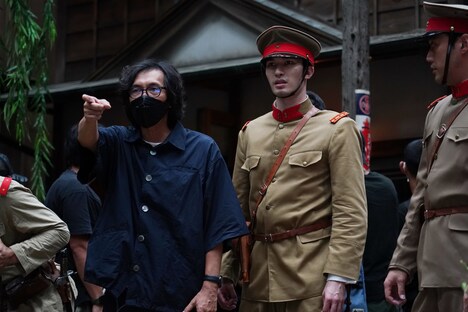 「リボルバー・リリー」メイキング写真